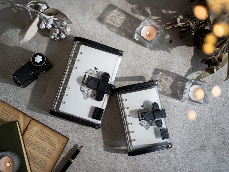 透明PVC×本革を組み合わせた「LETSクリアシステム手帳」<新サイズ登場>