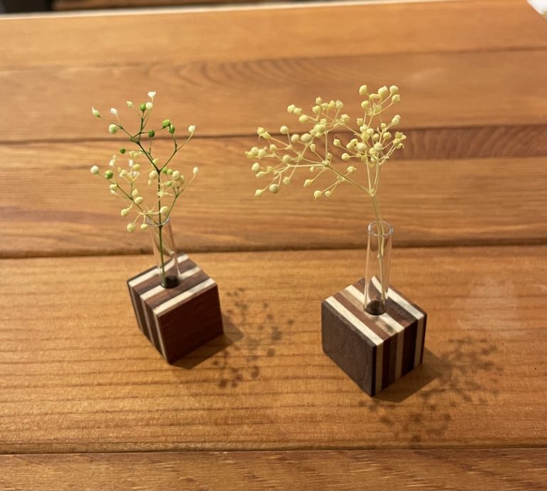 ミニミニ一輪挿し