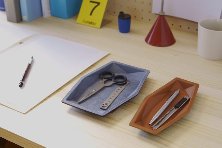 colm Hexa Leather Tray